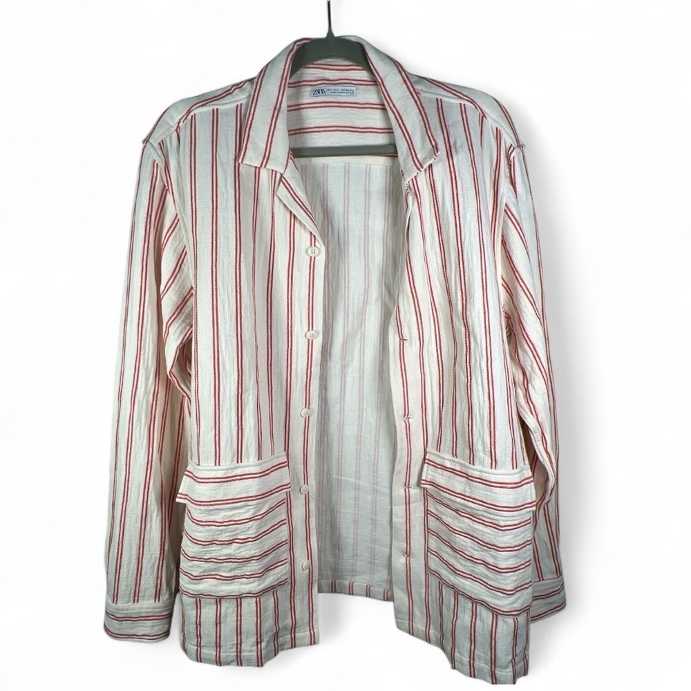 Zara Red and White Striped Button-Up Shirt With Front Pockets Size Large